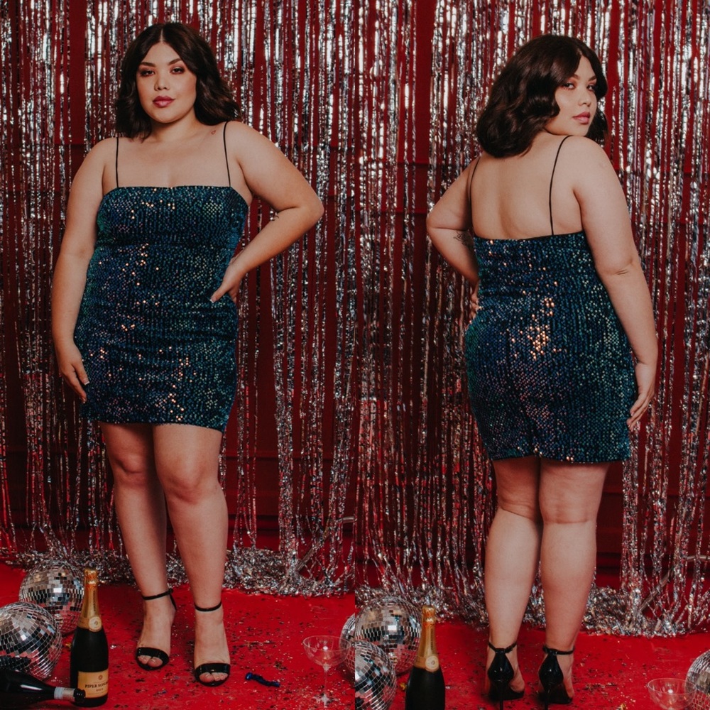 ✨24 HOUR SALE✨ Champagne Campaign Sequin Mini Dress - Picture 7 of 8